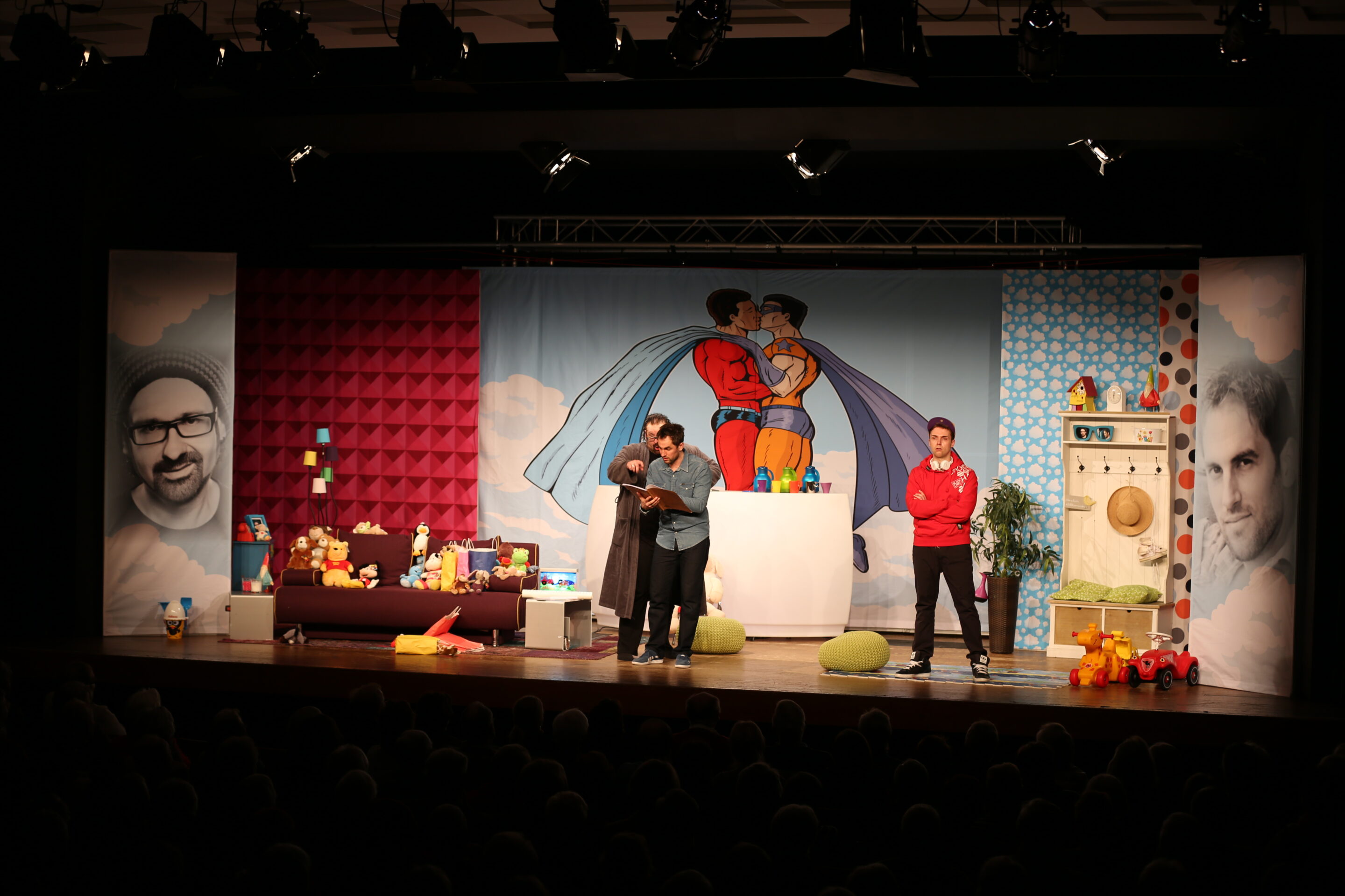 Theatergruppe in der Aula